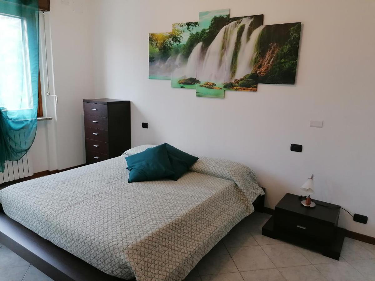 Appartement Accogliente Bilocale à Novare Extérieur photo