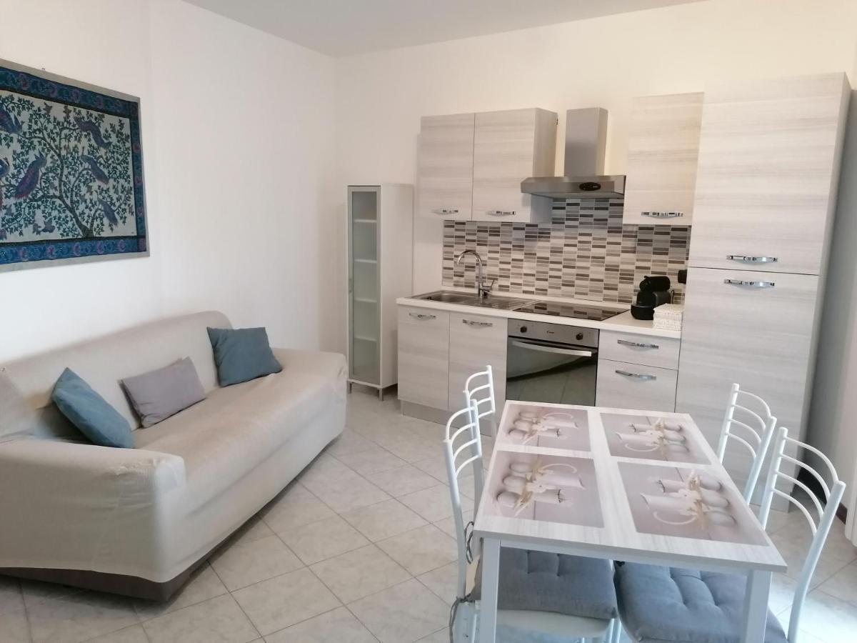 Appartement Accogliente Bilocale à Novare Extérieur photo