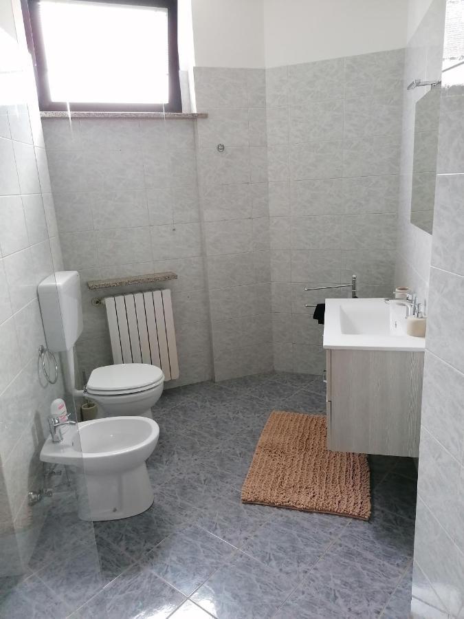 Appartement Accogliente Bilocale à Novare Extérieur photo
