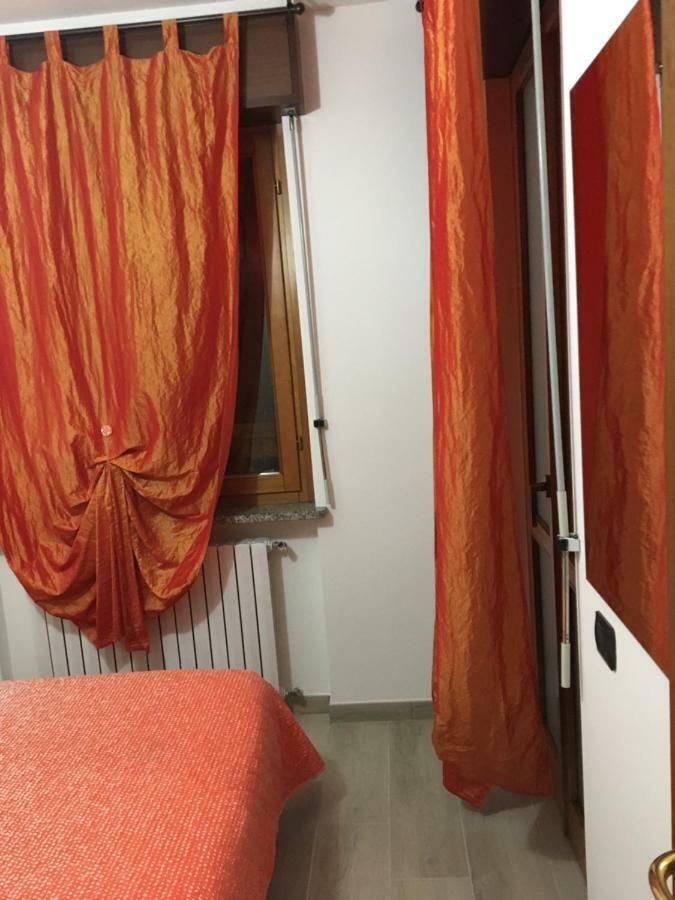 Appartement Accogliente Bilocale à Novare Extérieur photo